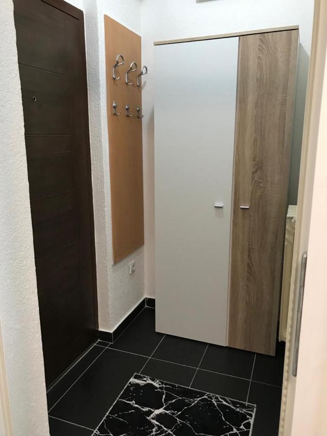 Stan Na Dan Apartment Novi Pazar Bagian luar foto