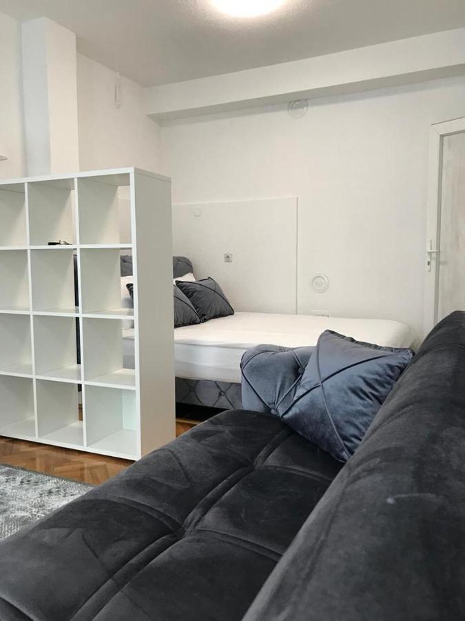 Stan Na Dan Apartment Novi Pazar Bagian luar foto