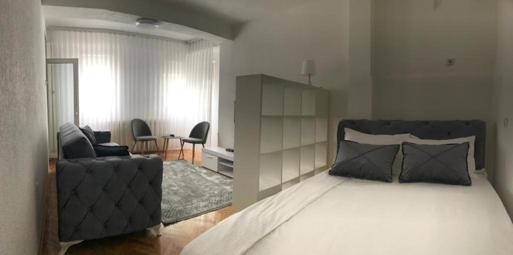 Stan Na Dan Apartment Novi Pazar Bagian luar foto